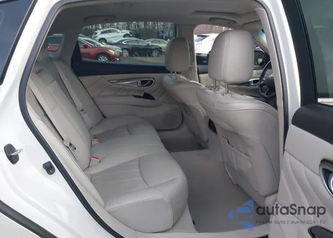 2015 Infiniti Q70L 5.6X z USA, uszkodzony, nr VIN JN1AY1PR7FM180105